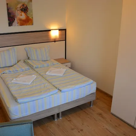 Golden House * Golden Sands